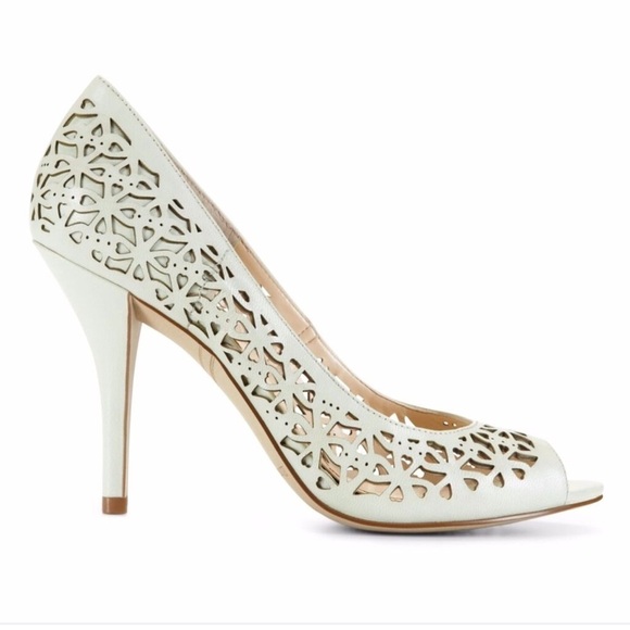 Enzo Angiolini Megastar Mid Heel Pumps Mint Green Lazer Cut Size 7.5 M - Picture 3 of 11